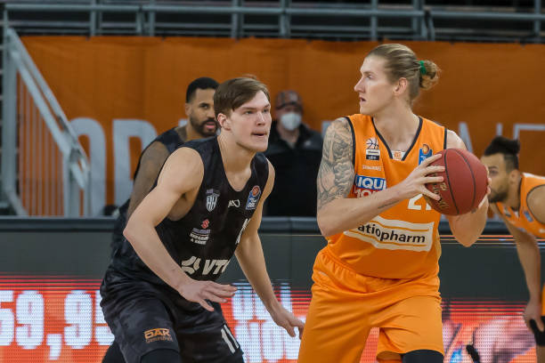 击中门柱 击中门柱